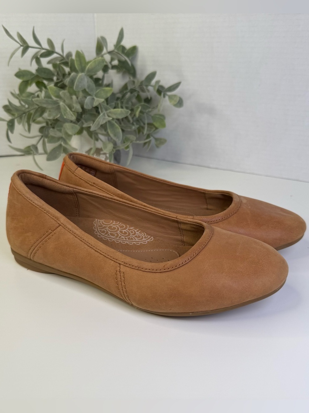Clark’s Canebay Plain Tan Leather Flats Women’s Size 7